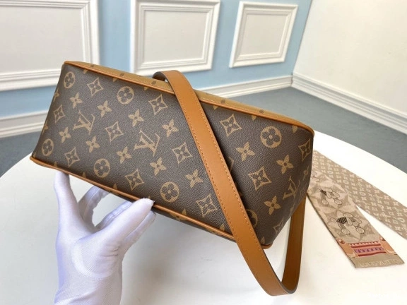 VUITTON LOUIS METIS 0713